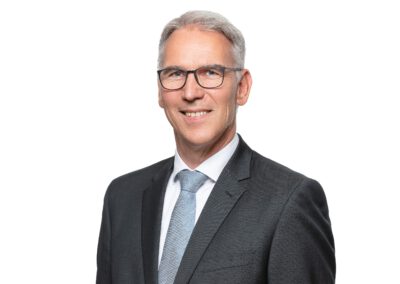 Dr. Thomas de la Motte